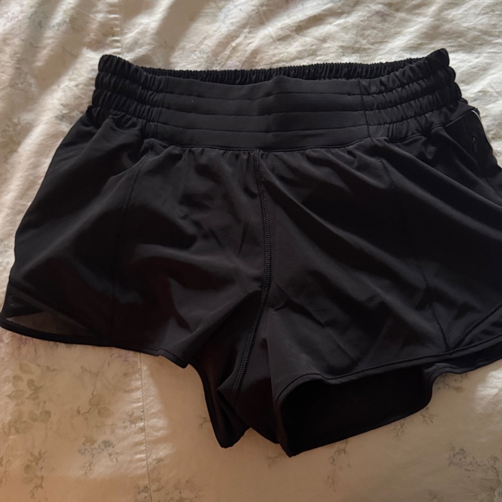 Lululemon Hot HR short 2.5 Lined black short